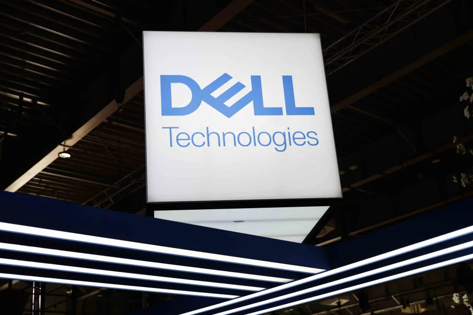 Dell Stock Slides After Revenue Falls Short of Estimates