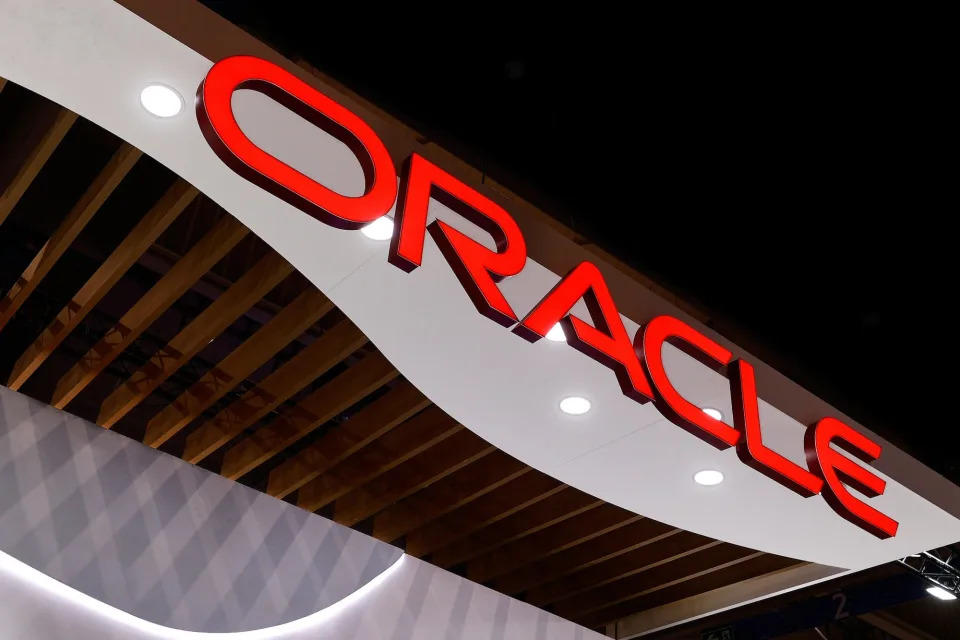 Oracle stock is down after earnings miss and elevated cloud expectations