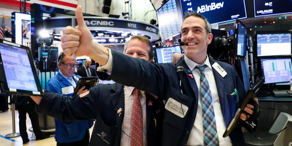 Stocks slip but cap off 2024 with a 2nd straight year of 20% gains