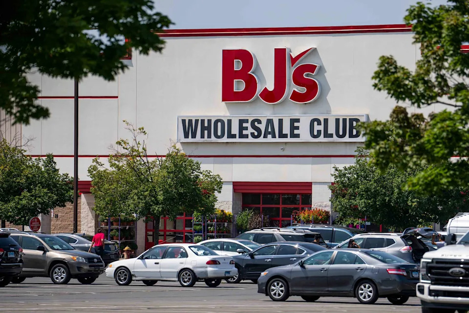 BJ's Stock Hits All-Time High as Wholesale Club Tops Estimates, Plans Expansion